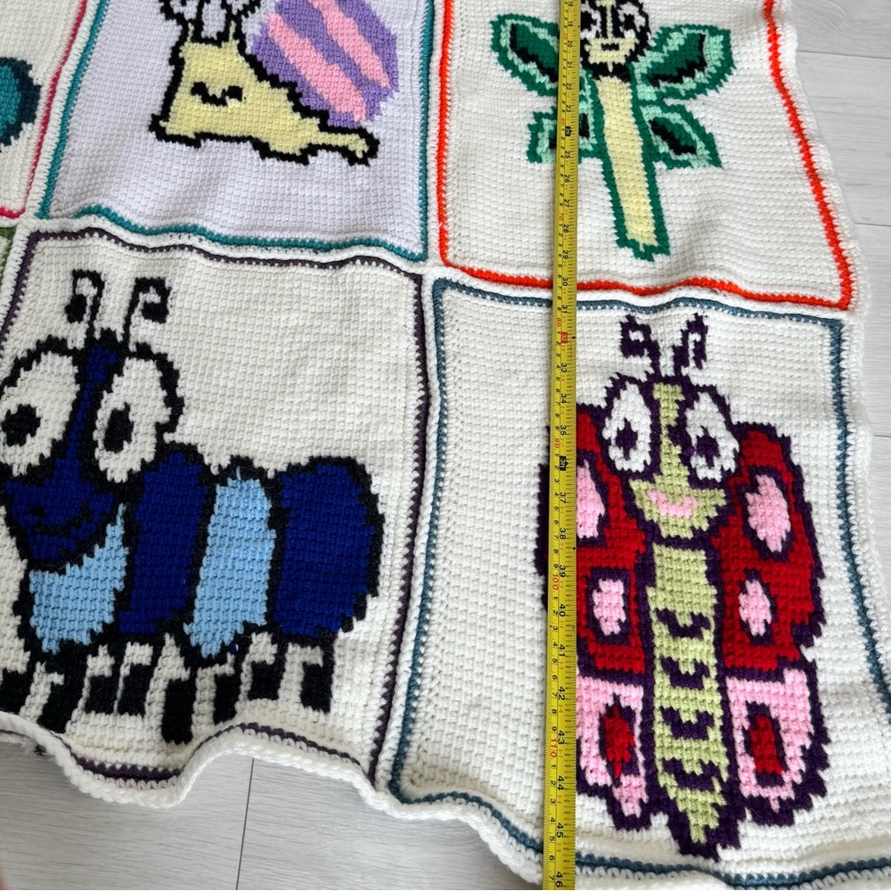 Handmade Decorative Handmade Throw Blanket - Picture 3 of 6